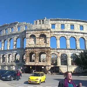 For Holidays In Apartment Pula