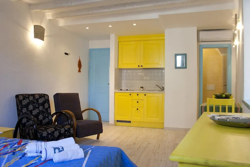 Studios Barbaro Rovinj 0*,